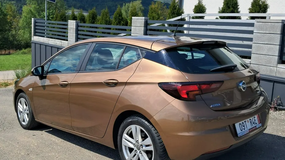 OPEL Astra -