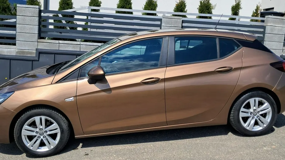 OPEL Astra -
