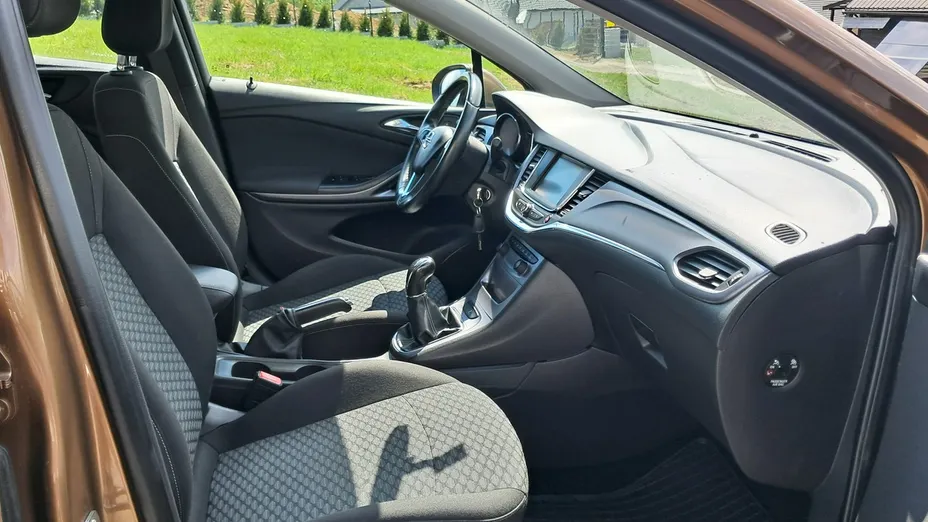 OPEL Astra -