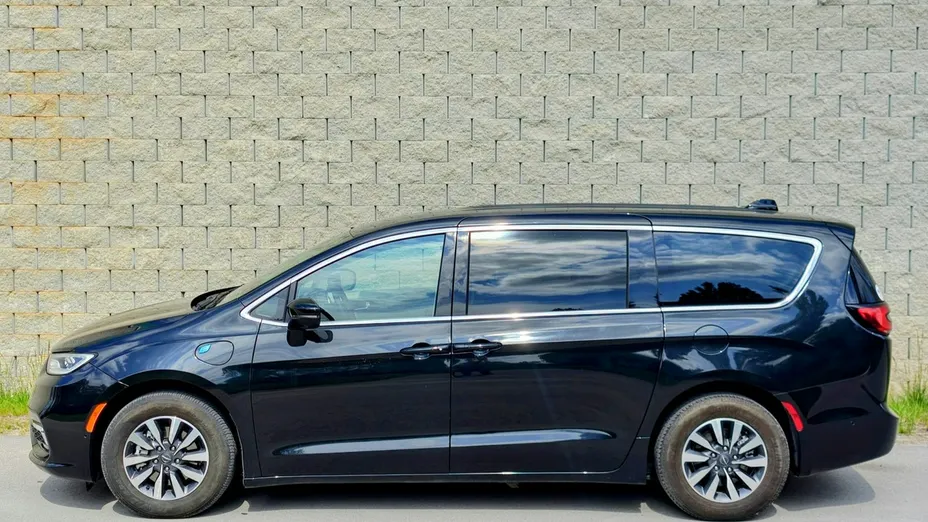 CHRYSLER Pacifica -