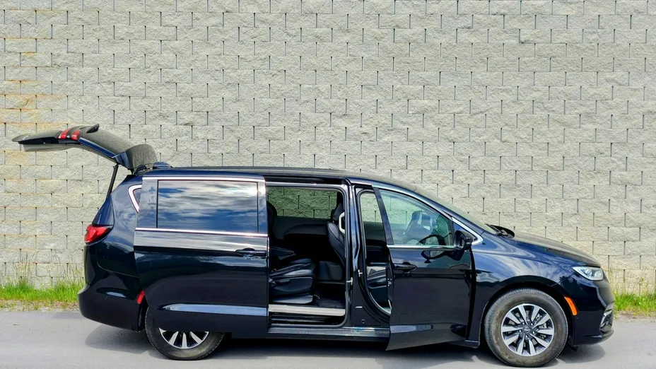 CHRYSLER Pacifica -