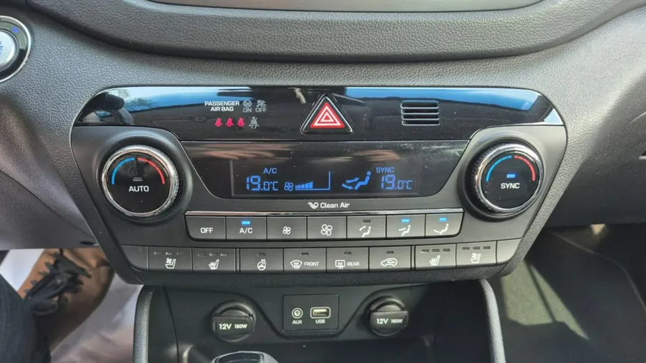 HYUNDAI Tucson -