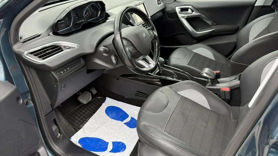 PEUGEOT 2008 -