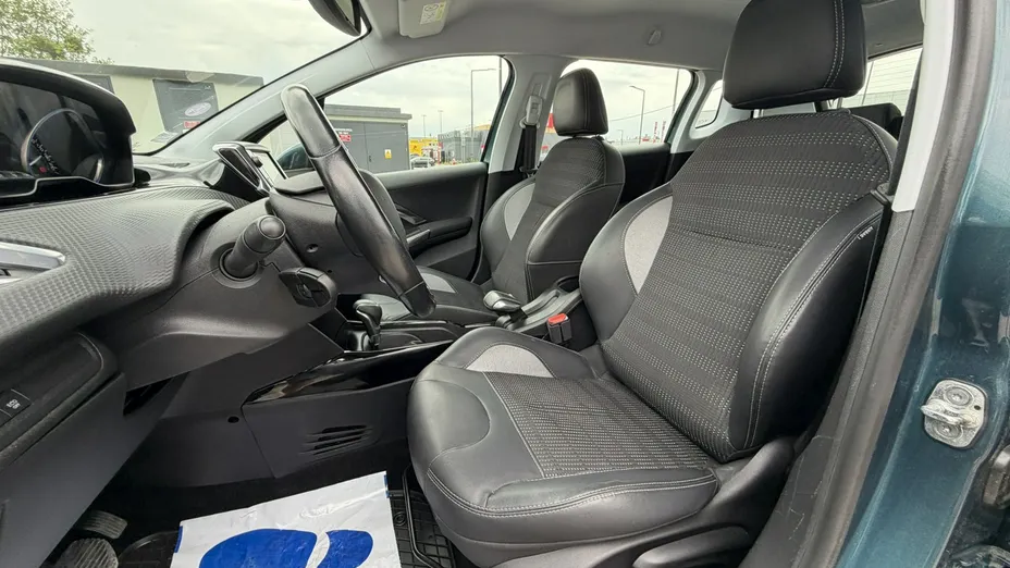 PEUGEOT 2008 -