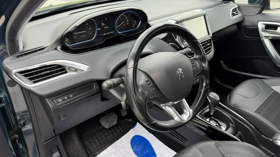 PEUGEOT 2008 -