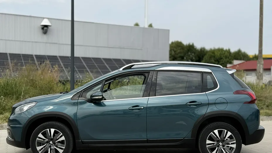 PEUGEOT 2008 -