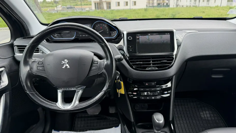 PEUGEOT 2008 -