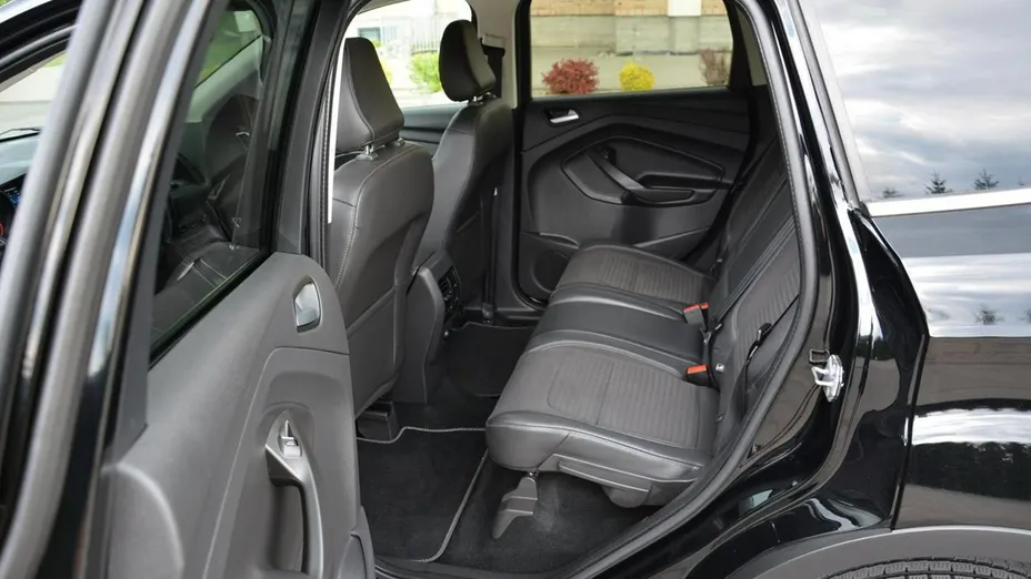 FORD Kuga -