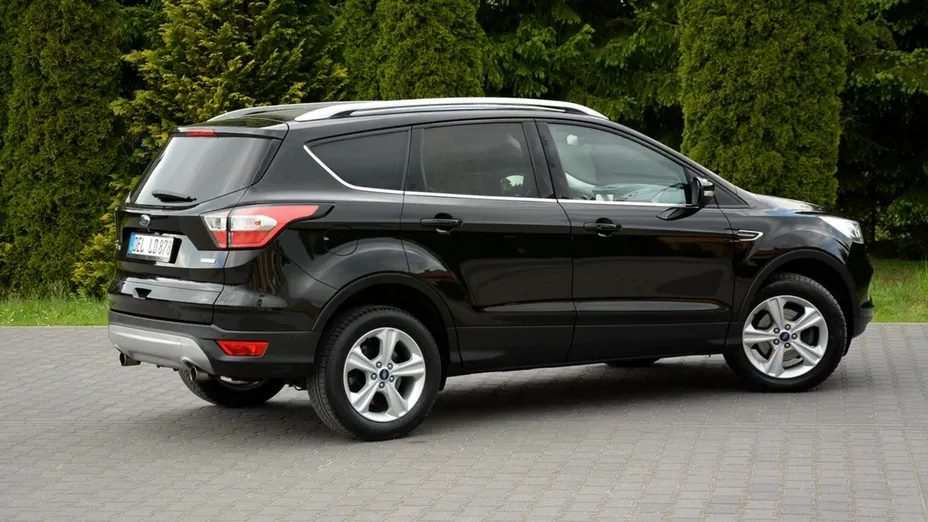 FORD Kuga -