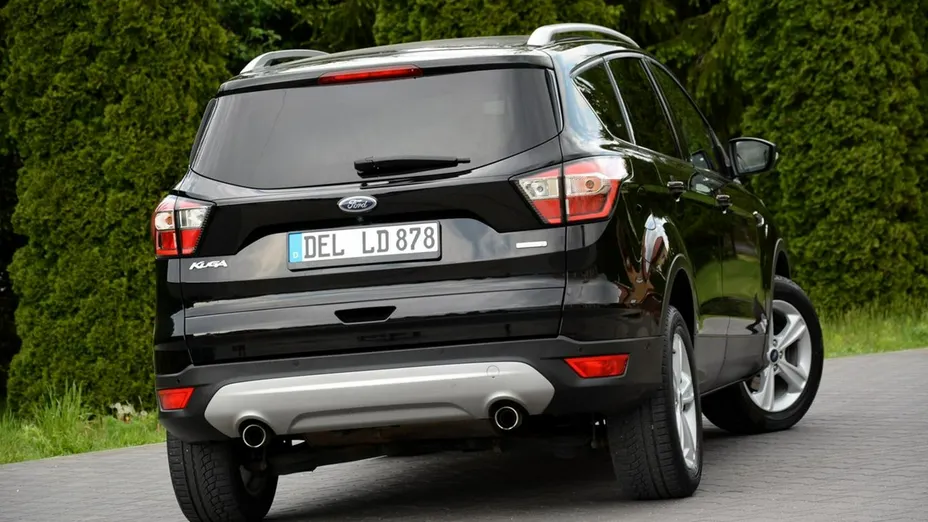 FORD Kuga -