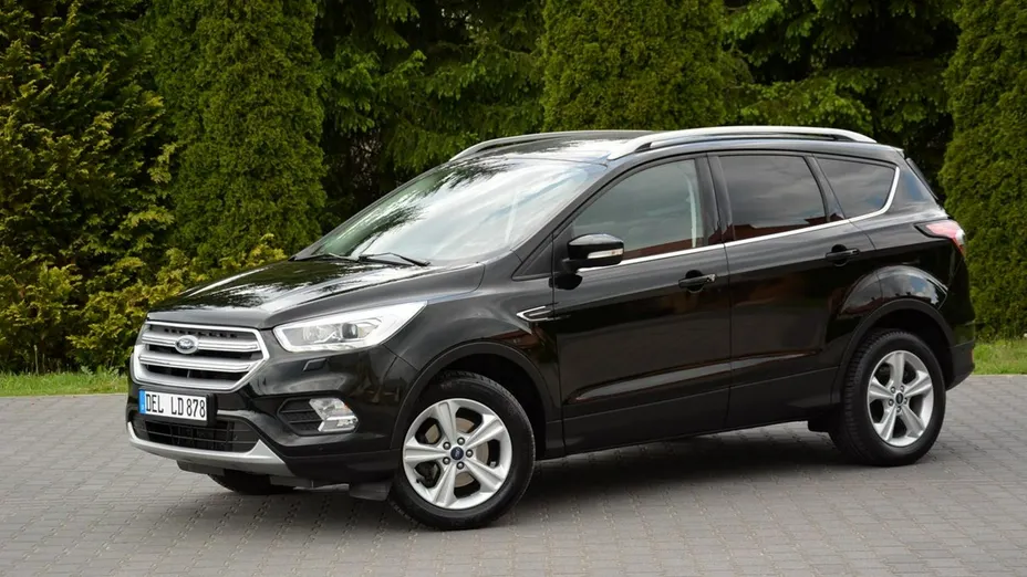 FORD Kuga -