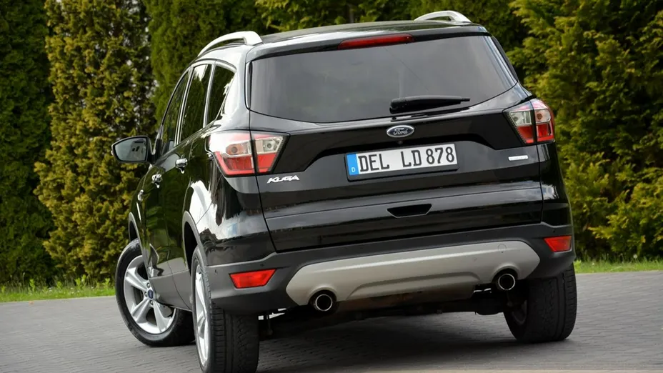 FORD Kuga -