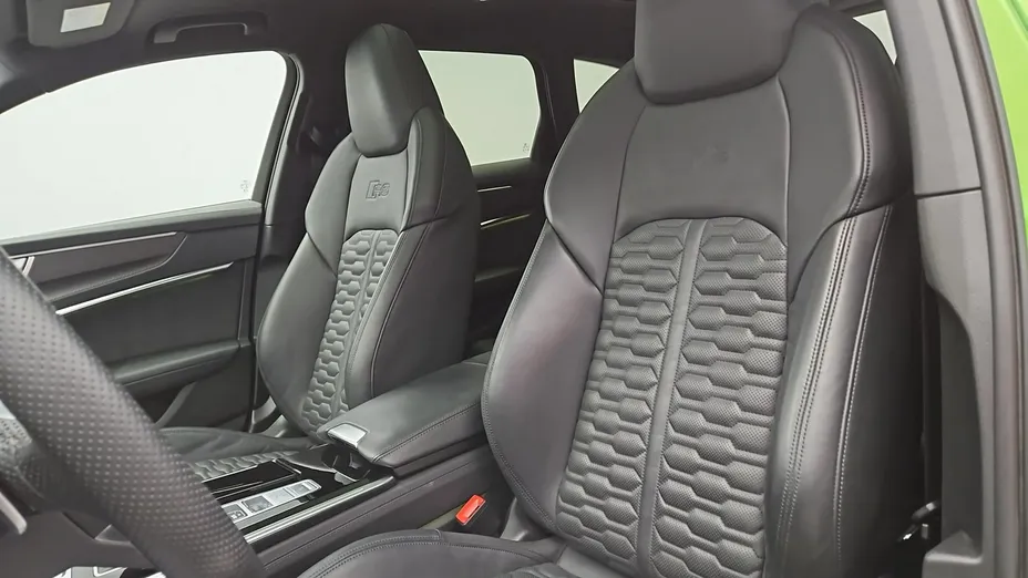 AUDI RS6 Avant -