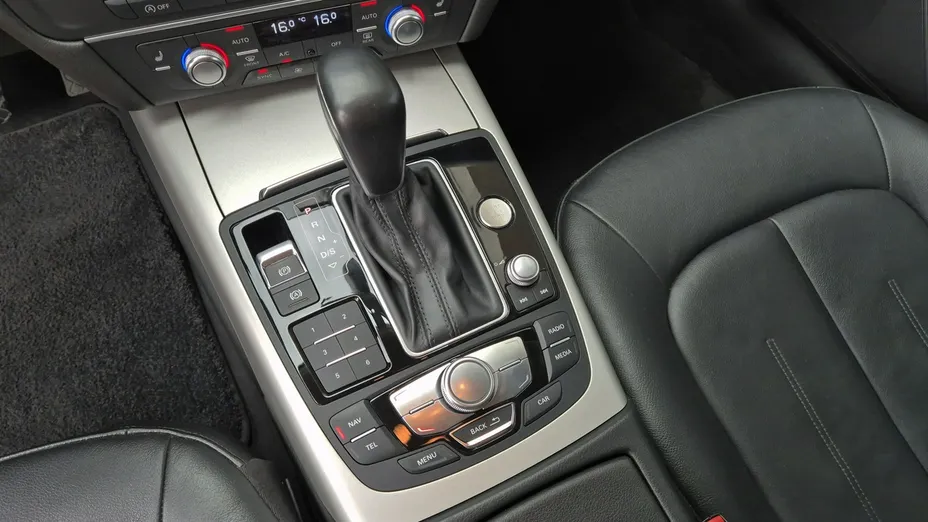 AUDI A6 Avant -