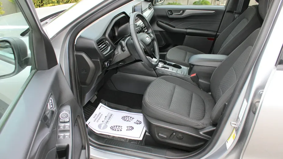 FORD Escape -