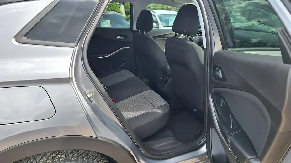 OPEL Grandland X -