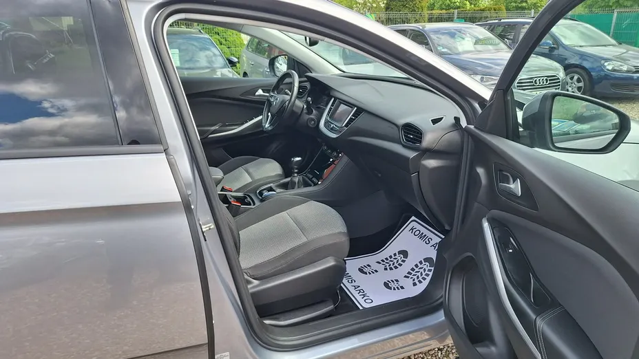 OPEL Grandland X -