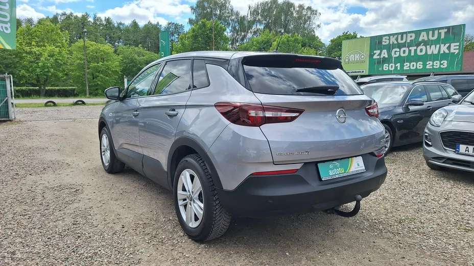 OPEL Grandland X -