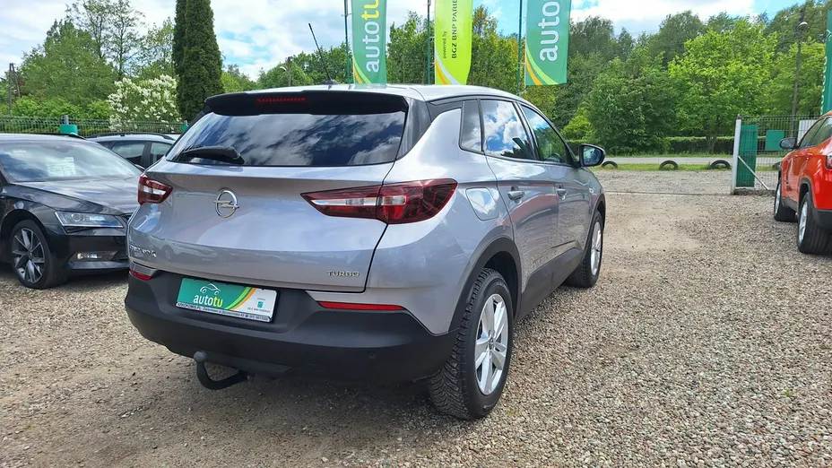 OPEL Grandland X -