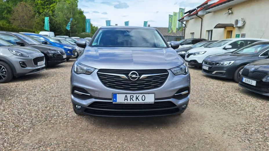 OPEL Grandland X -
