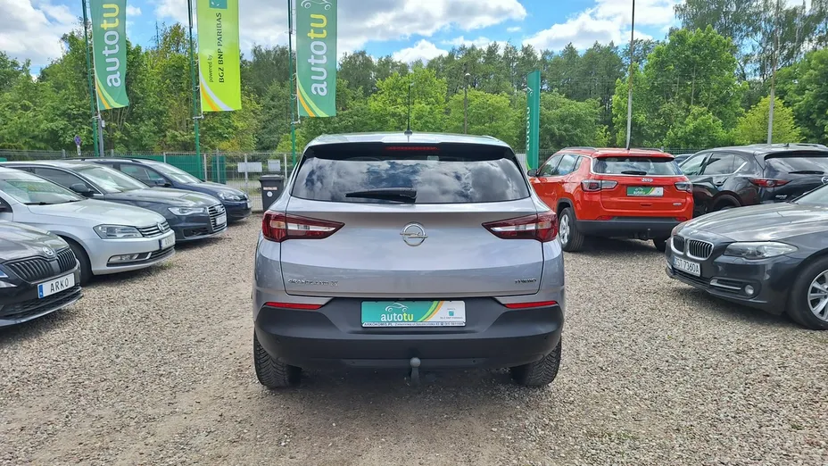 OPEL Grandland X -