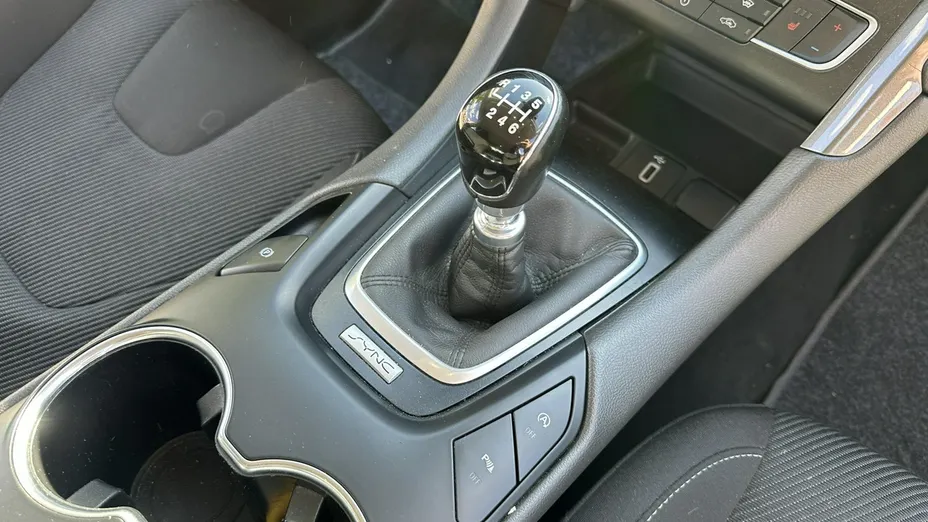 FORD Mondeo -