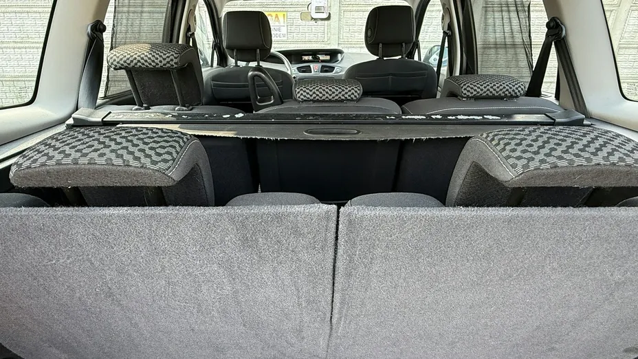 RENAULT Grand Scenic -