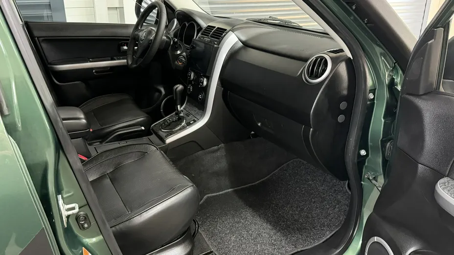 SUZUKI Grand Vitara -