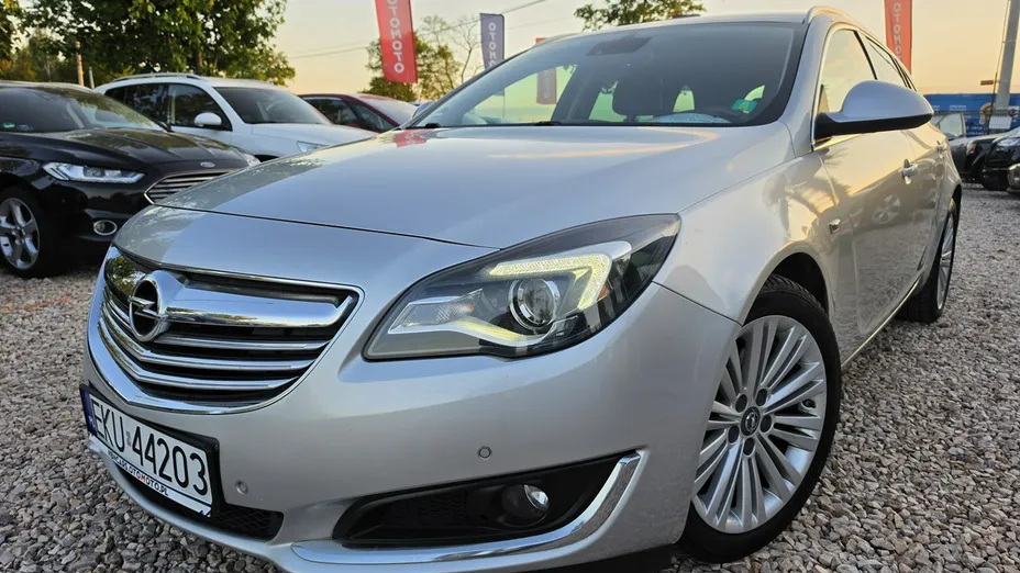 OPEL Insignia -