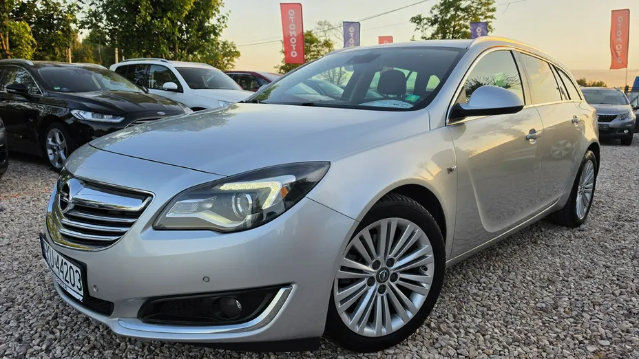 OPEL Insignia -