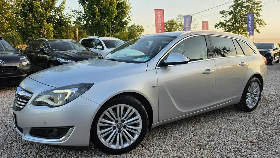 OPEL Insignia -