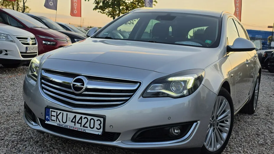 OPEL Insignia -