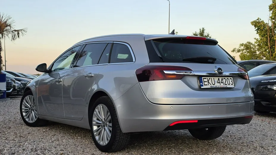OPEL Insignia -