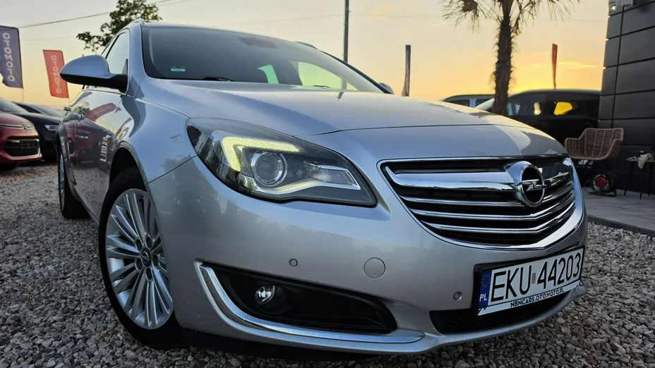 OPEL Insignia -