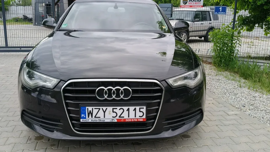 AUDI A6 -