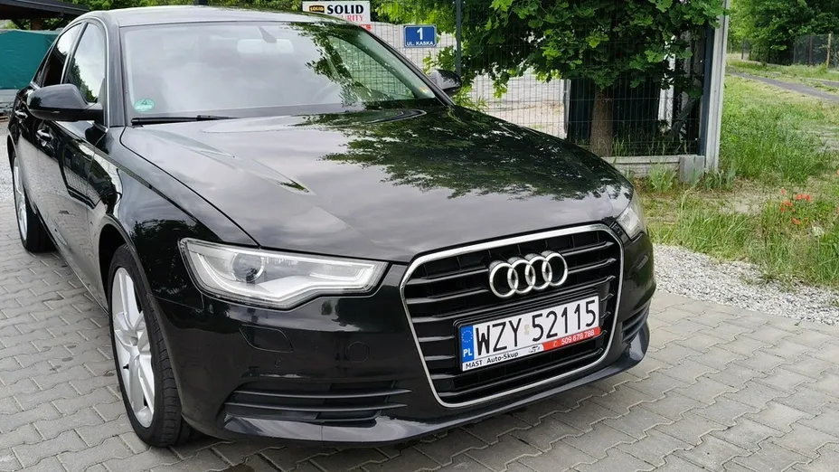 AUDI A6 -