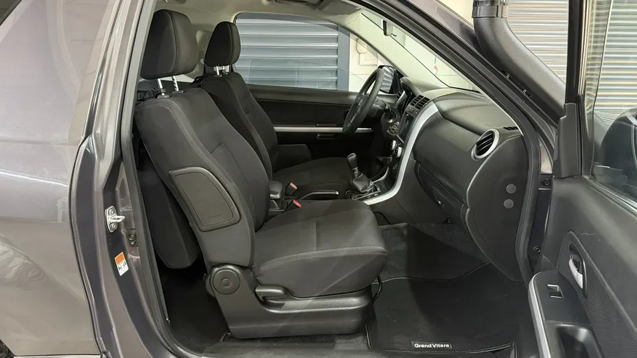 SUZUKI Grand Vitara -