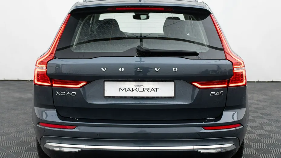 VOLVO XC60 -