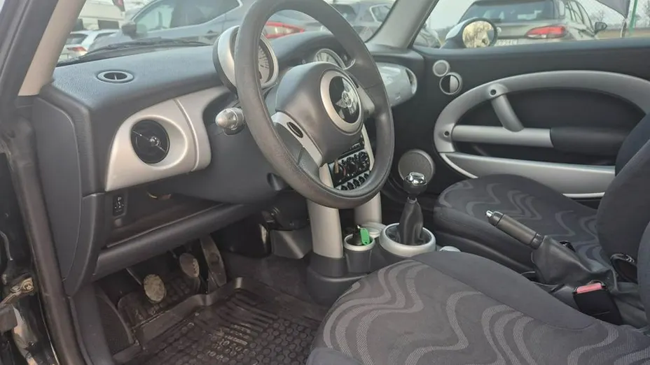 MINI One -