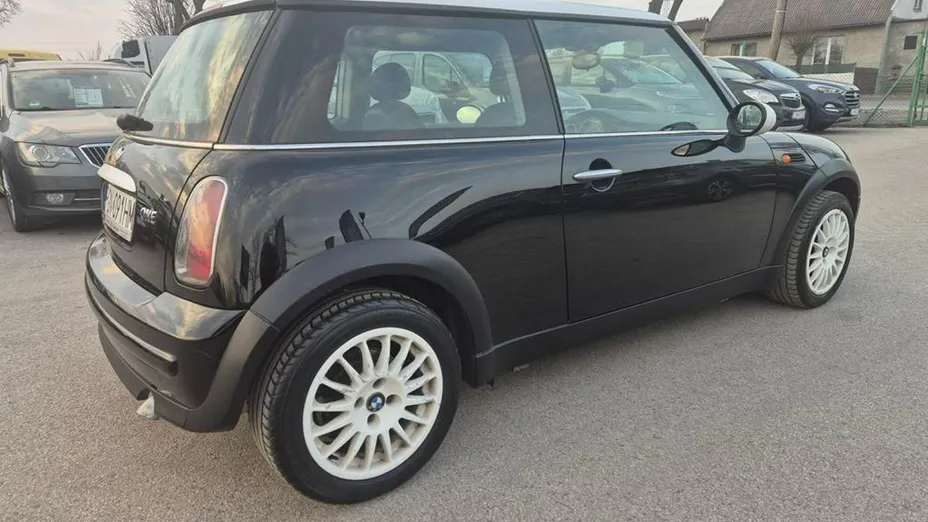 MINI One -