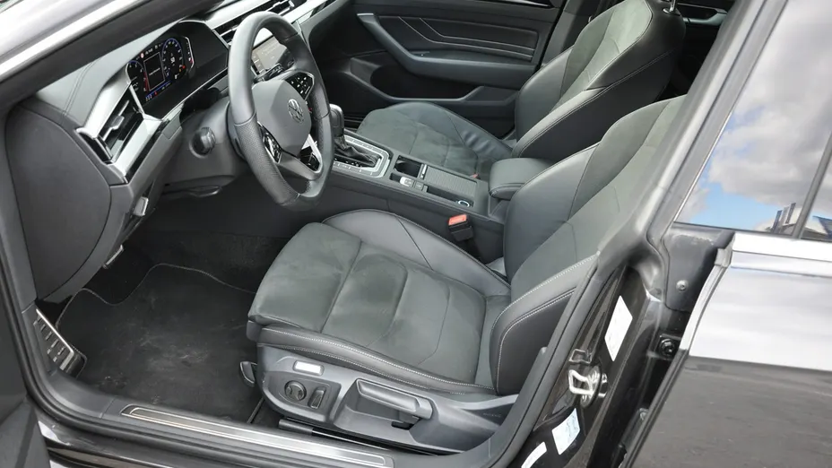 VOLKSWAGEN Arteon -