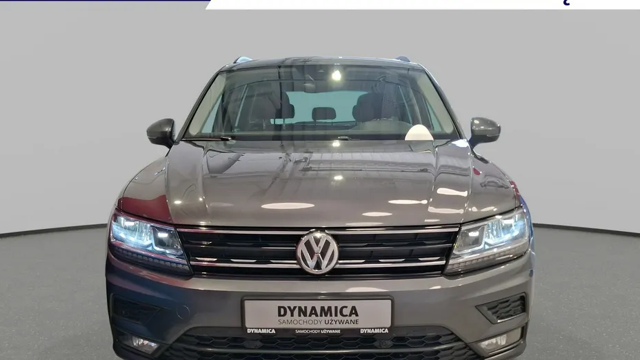 VOLKSWAGEN Tiguan -