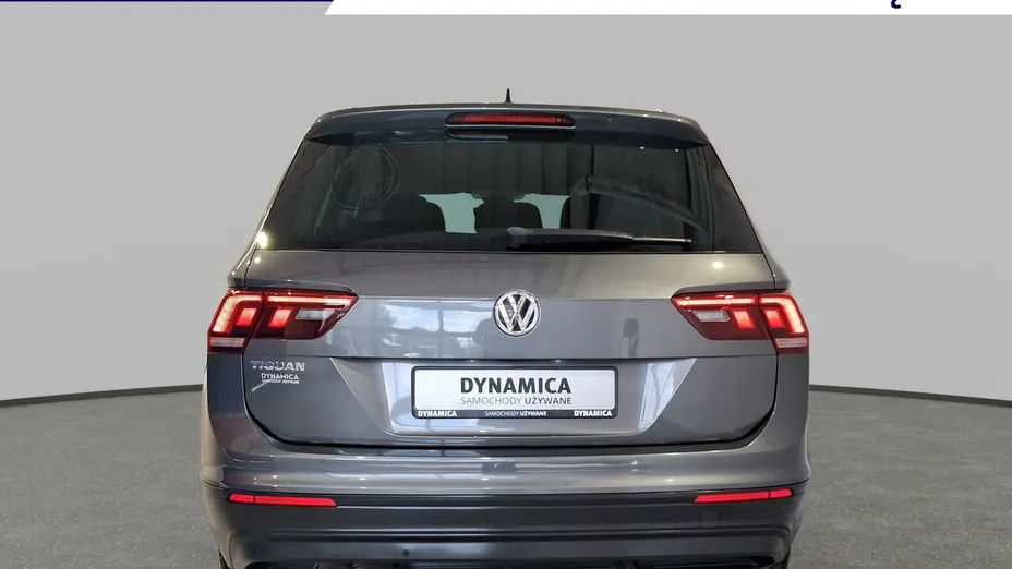 VOLKSWAGEN Tiguan -
