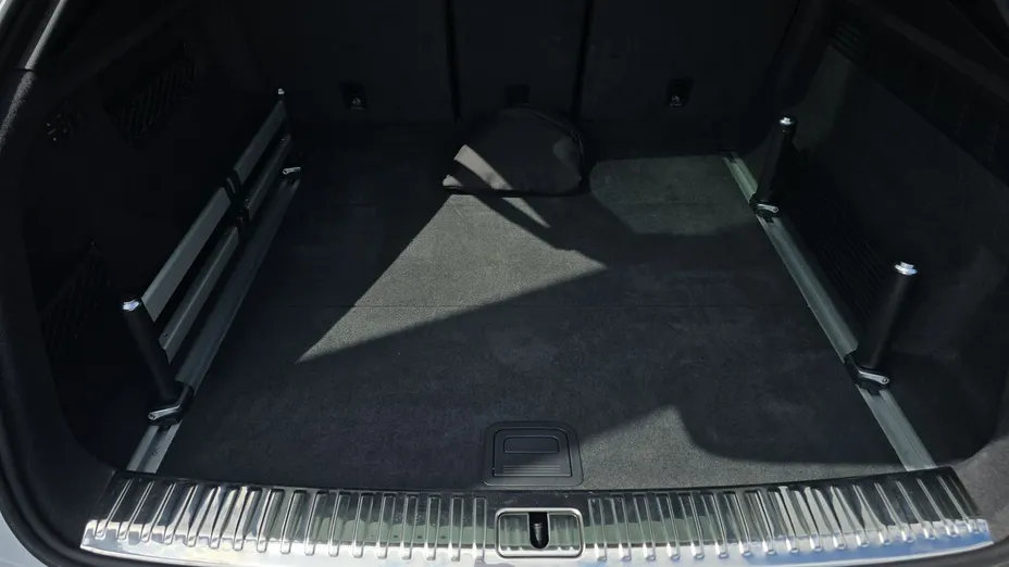AUDI Q8 -