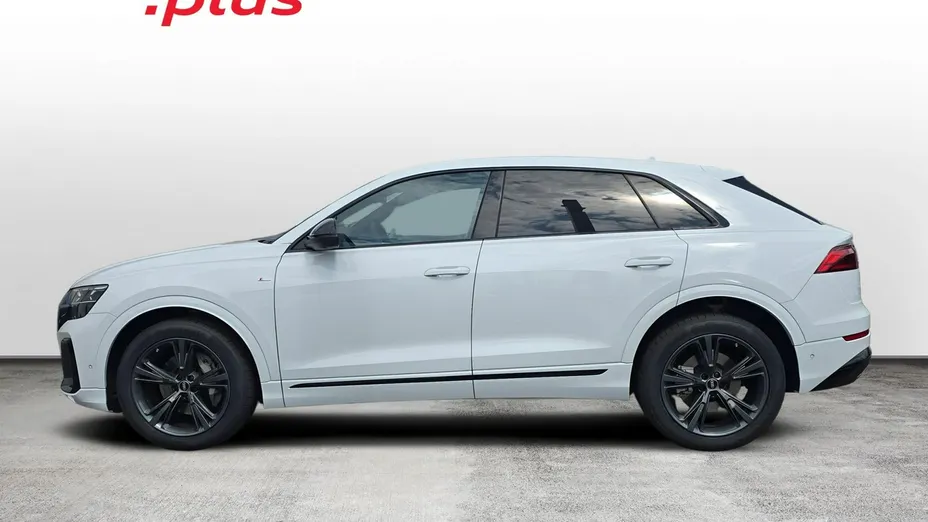 AUDI Q8 -