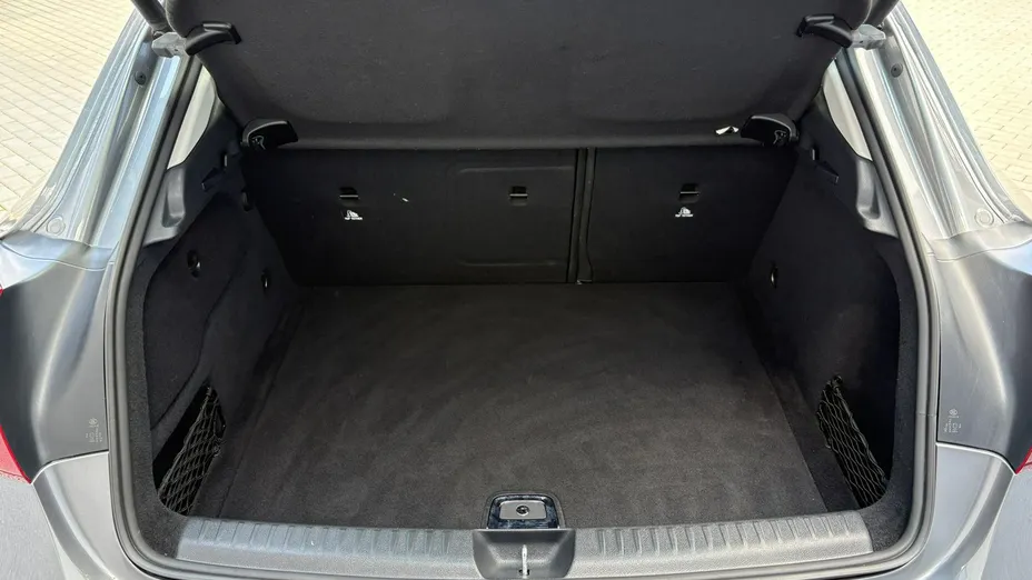 MERCEDES-BENZ GLA -