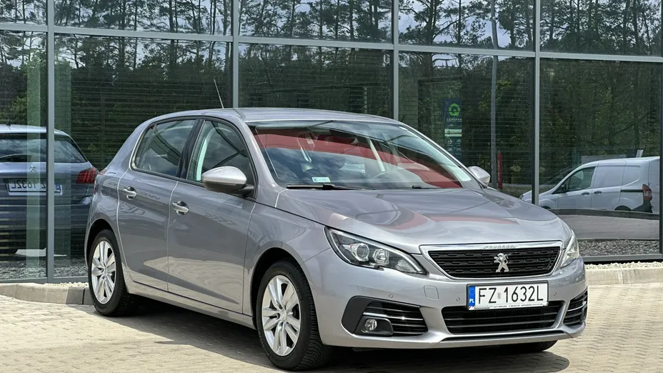 PEUGEOT 308 -