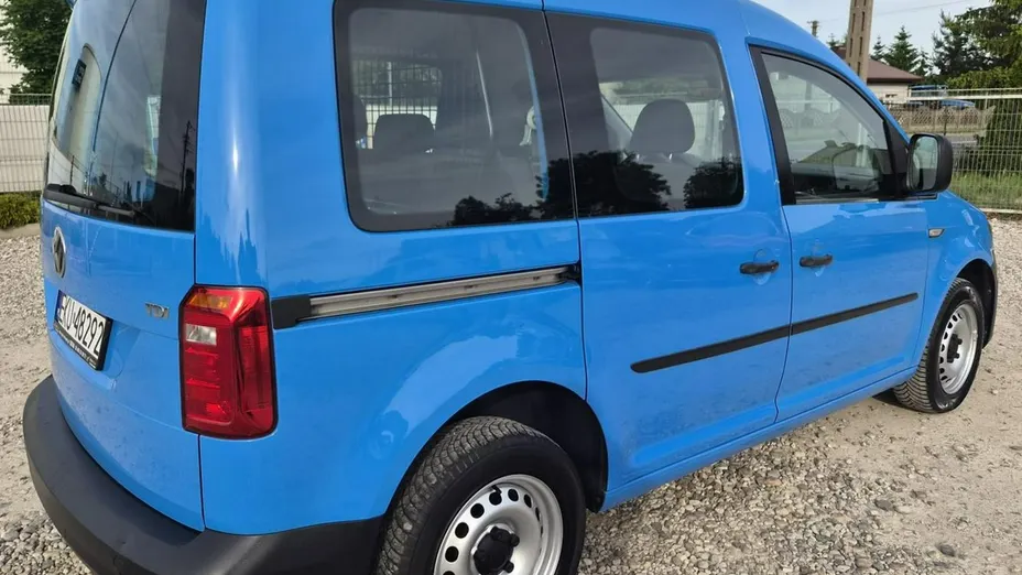 VOLKSWAGEN Caddy -