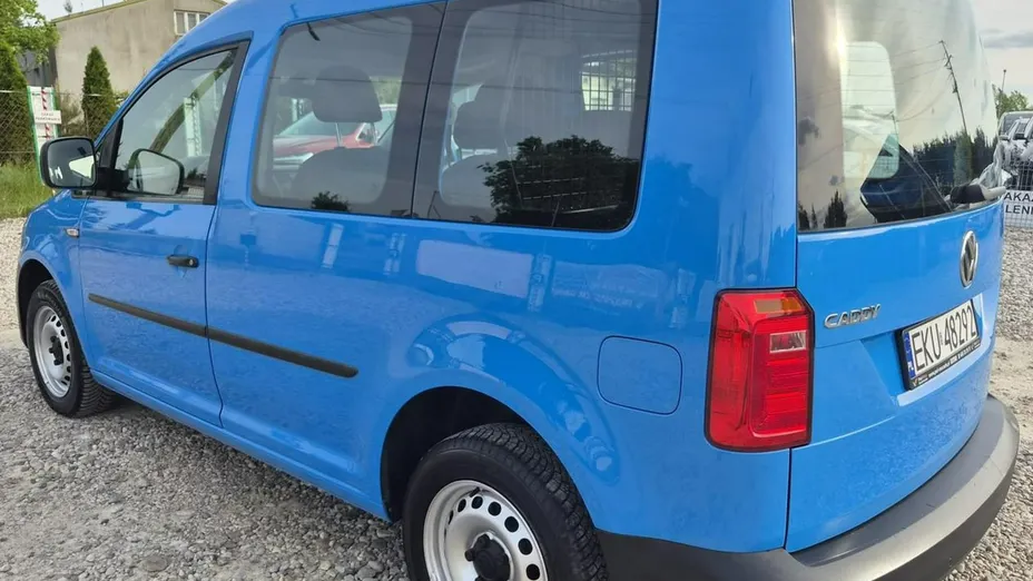 VOLKSWAGEN Caddy -