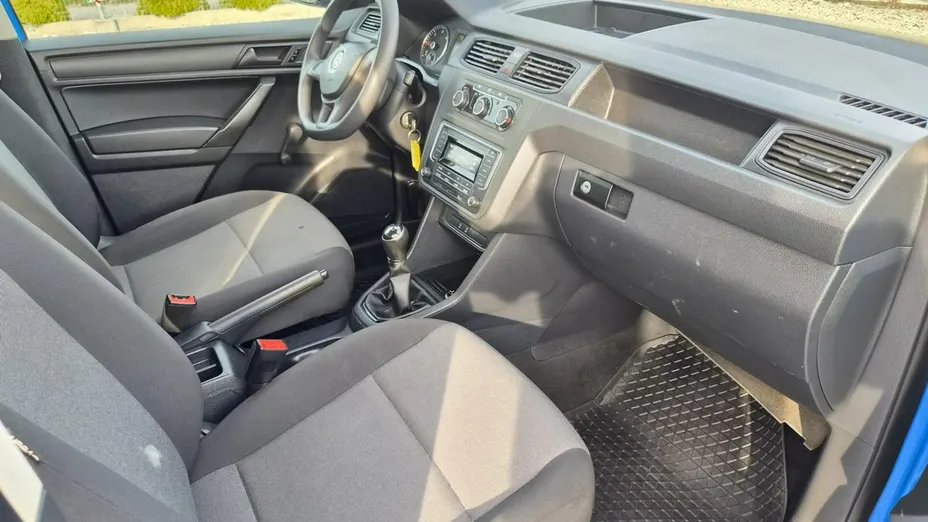 VOLKSWAGEN Caddy -